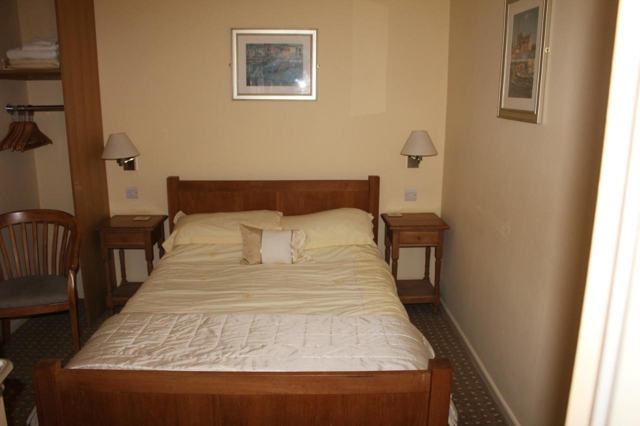 The Haymaker Inn Chard Room photo